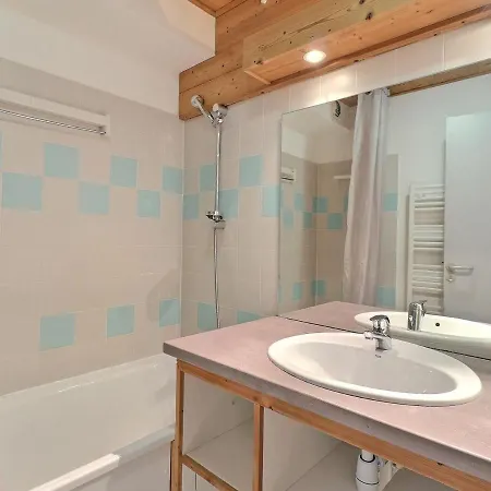 Confortable 2 Pieces, Skis Aux Pieds, Proche Commerces - Fr-1-182a-20