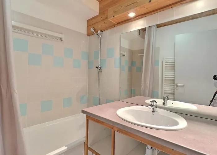 Confortable 2 Pieces, Skis Aux Pieds, Proche Commerces - Fr-1-182a-20